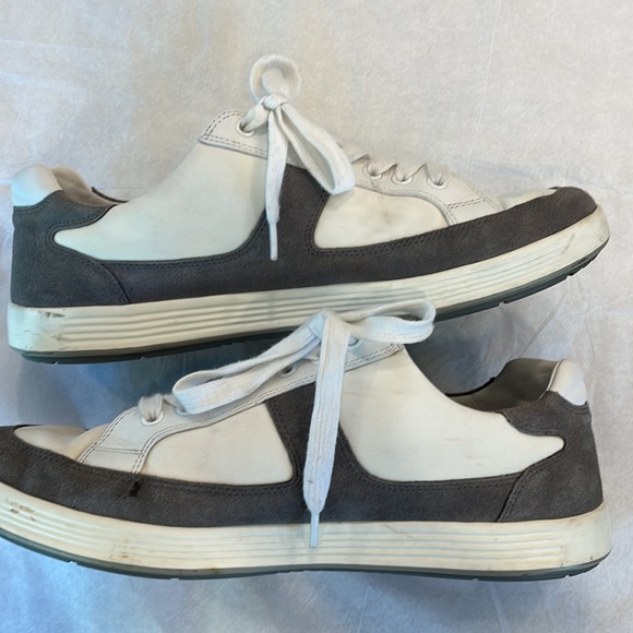 Prada white with grey trim Mens sneakers - Picture 6 of 9